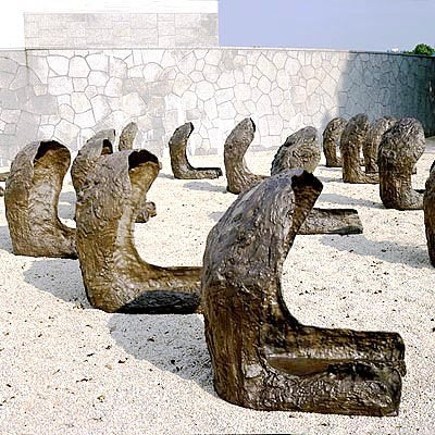SPACE OF BECALMED BEINGS 1992/1993, bronze 40 figures from the cycle "BACKS" each ca  90 x 63 x 80 cm collection:  Hiroshima  City  Museum  of  Contemporary Art, Hiroshima, Japan